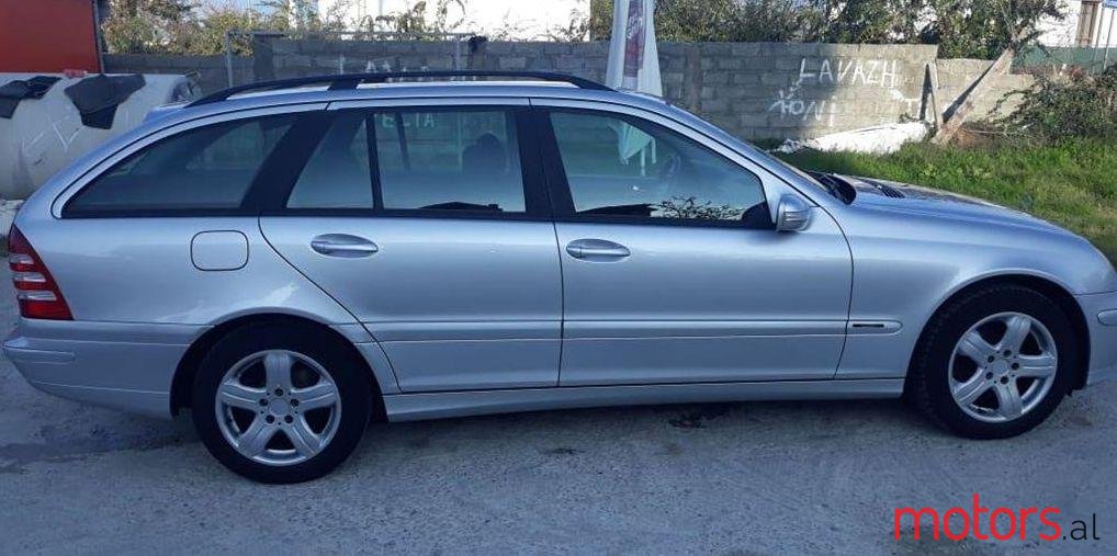 2006' Mercedes-Benz C 220 photo #1