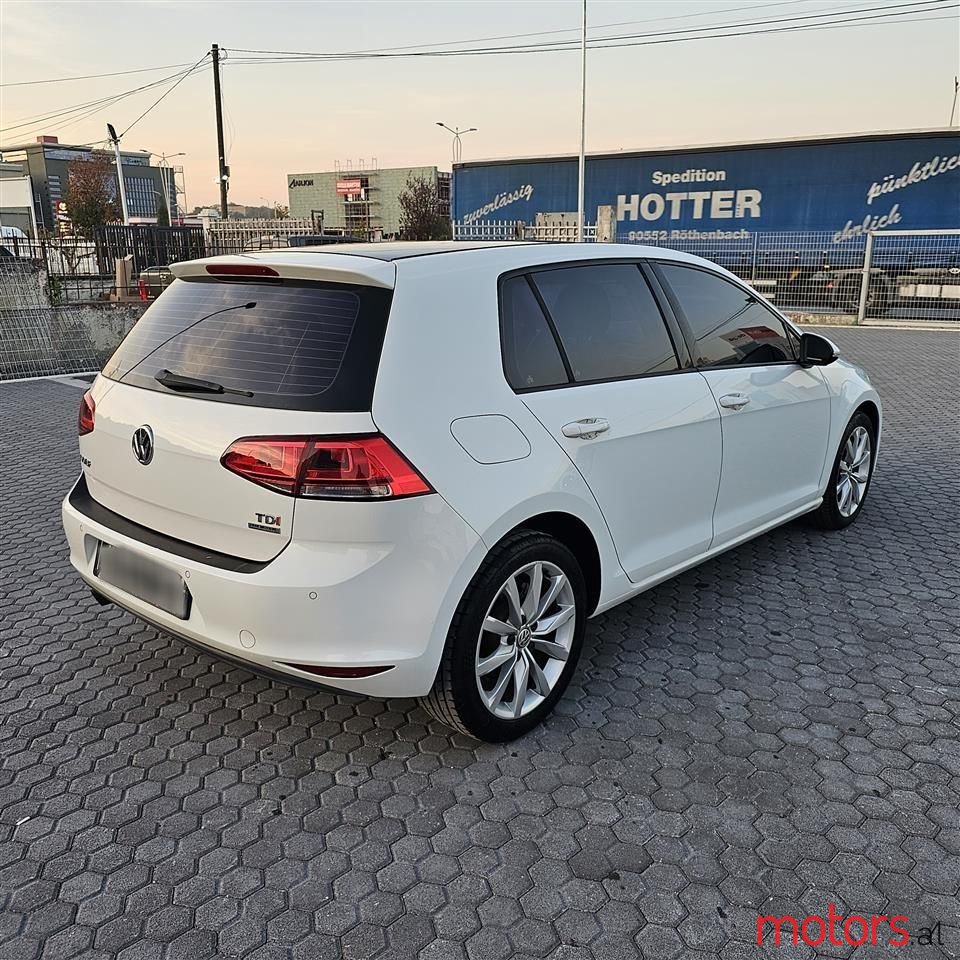 2013' Volkswagen Golf photo #6