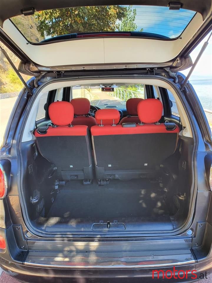 2014' Fiat 500L photo #3