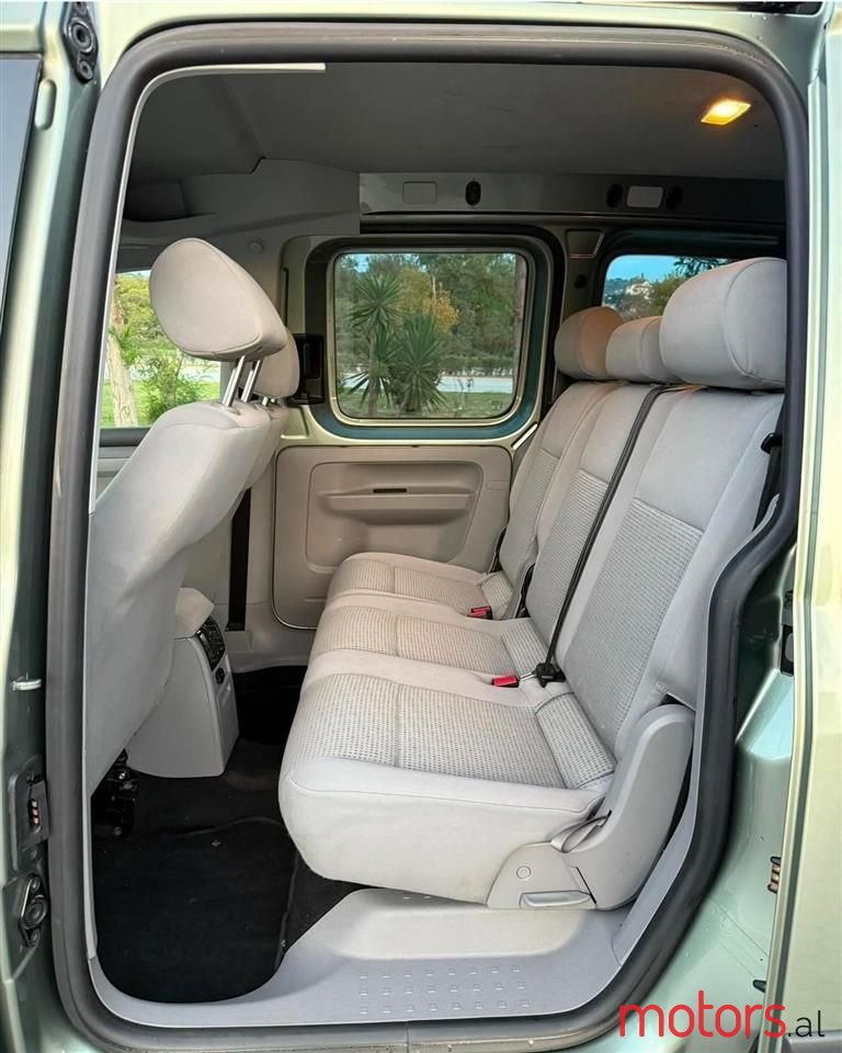 2007' Volkswagen Caddy photo #2