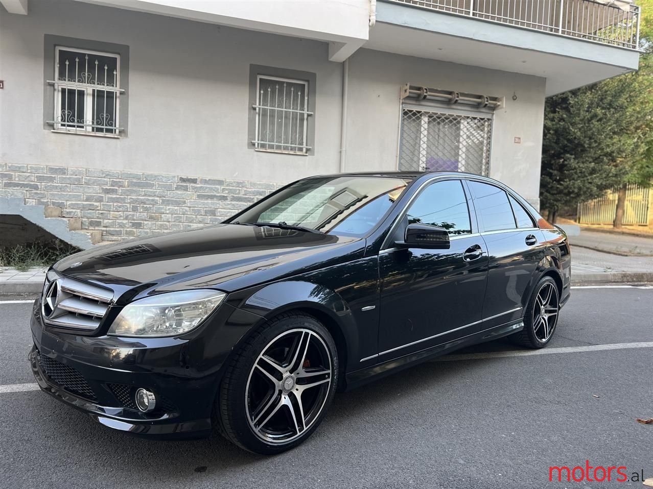 2010' Mercedes-Benz C 200 photo #1