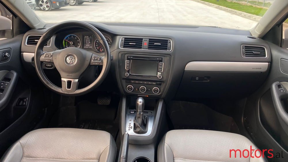 2014' Volkswagen Jetta photo #7