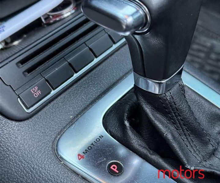 2008' Volkswagen Tiguan photo #1