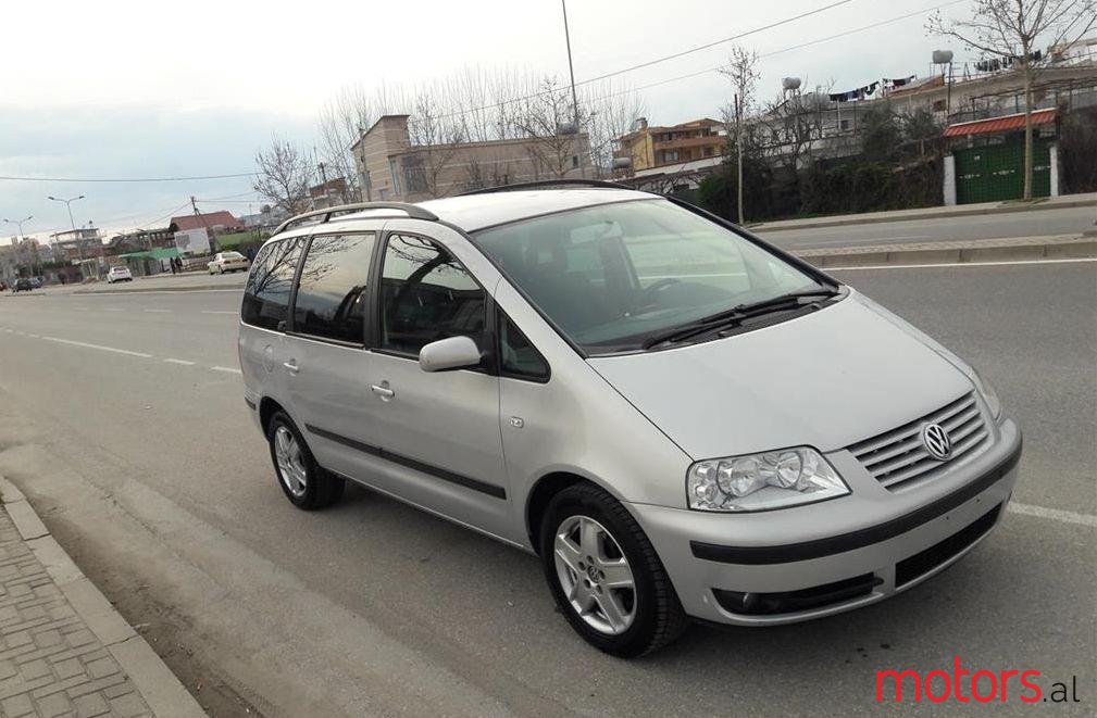 2002' Volkswagen Sharan photo #1