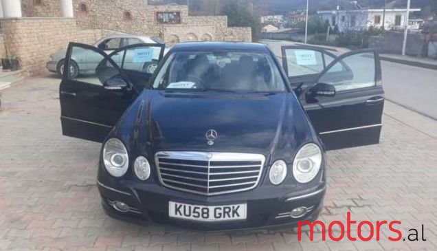 2008' Mercedes-Benz E-Class photo #1