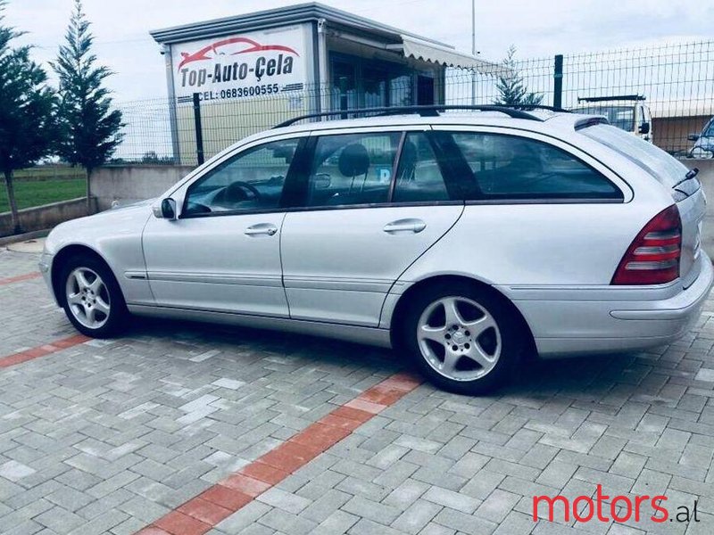 2002' Mercedes-Benz C 220 photo #1