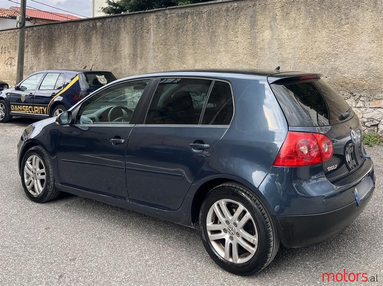 2008' Volkswagen Golf photo #5