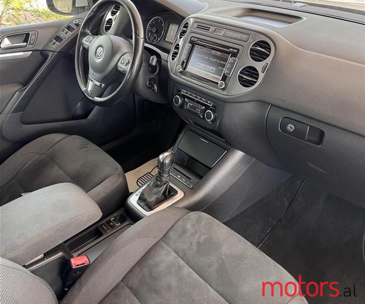 2013' Volkswagen Tiguan photo #5