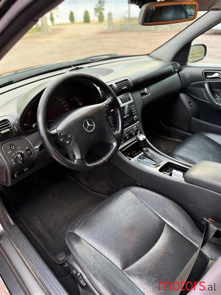 2003' Mercedes-Benz C 200 photo #3