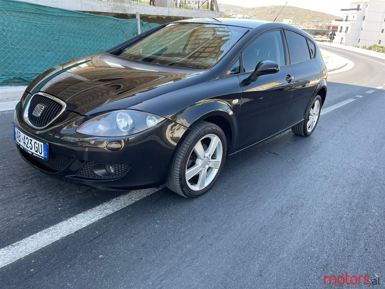 2007' SEAT Leon photo #2