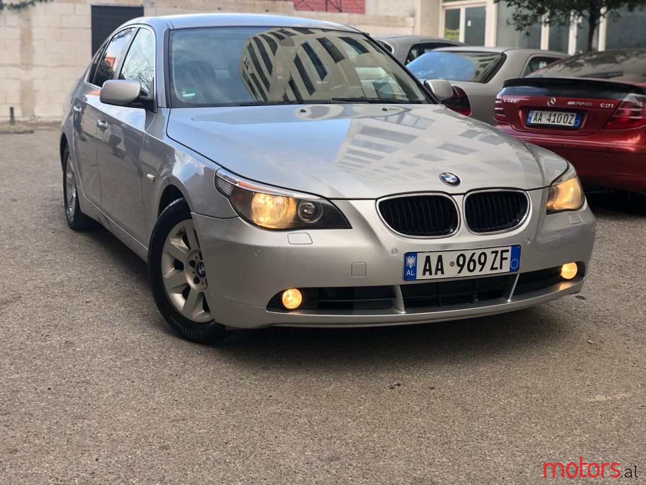 2004' BMW 520 photo #1