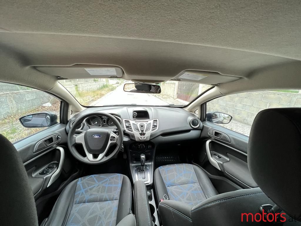 2012' Ford Fiesta photo #6