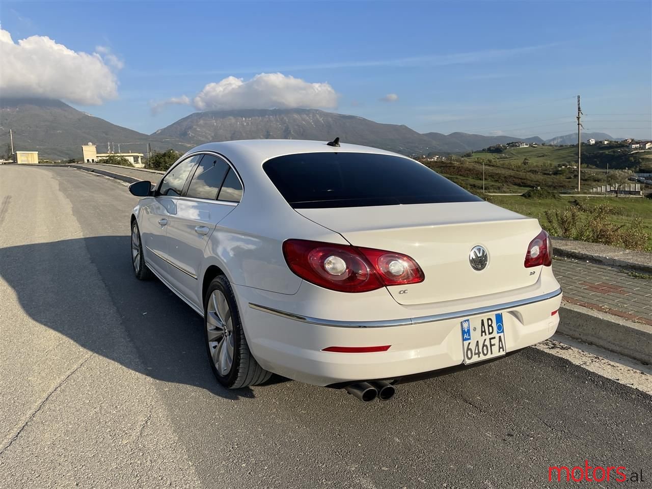 2012' Volkswagen Passat photo #4