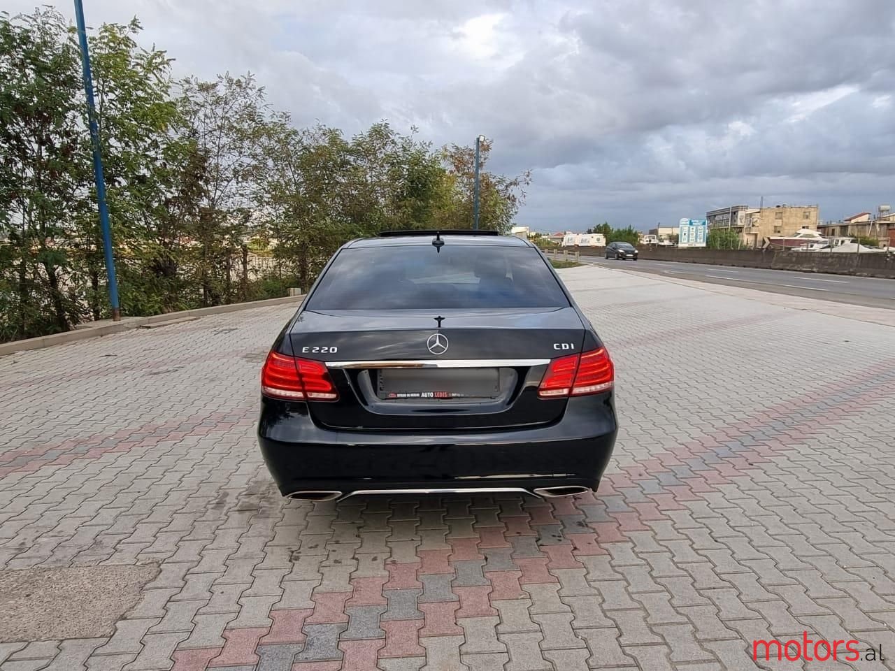 2014' Mercedes-Benz 220 photo #6