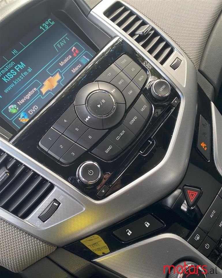 2010' Chevrolet Cruze photo #5