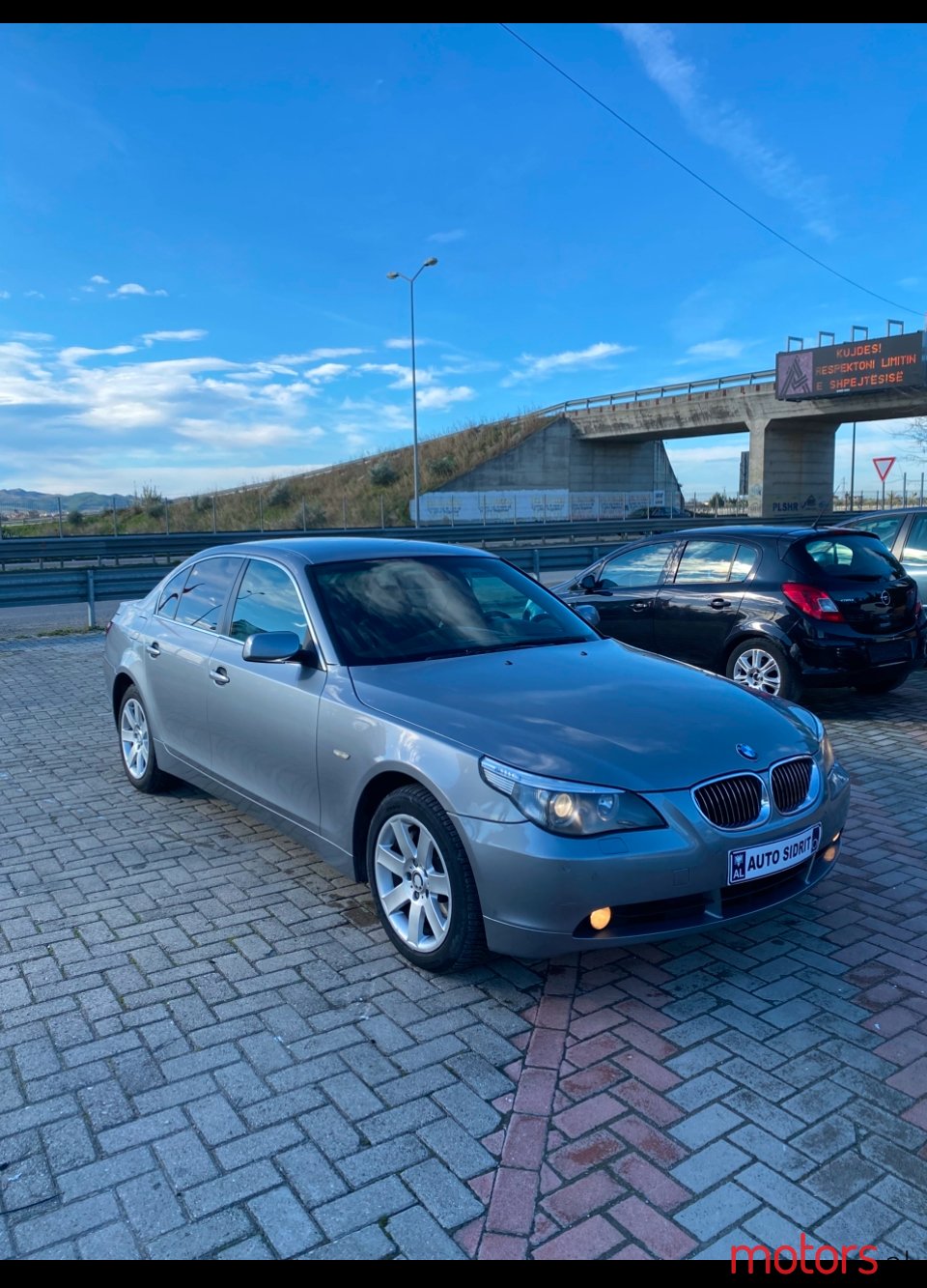 2006' BMW 530 photo #3