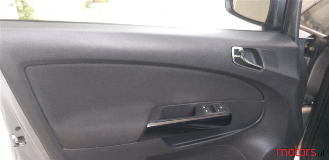 2014' Opel Corsa photo #5