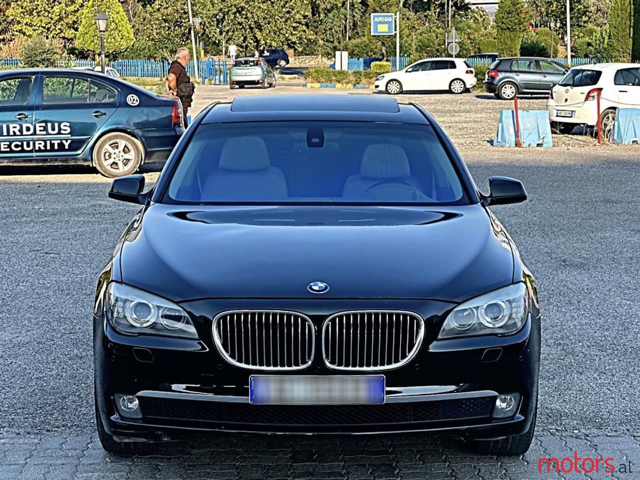 2009' BMW 730 photo #3