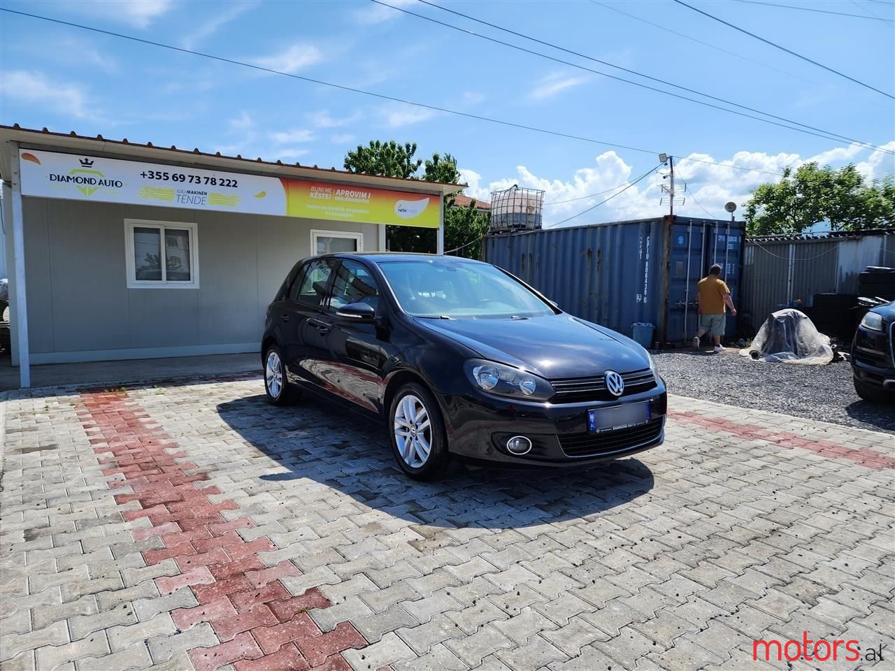 2010' Volkswagen Golf photo #2