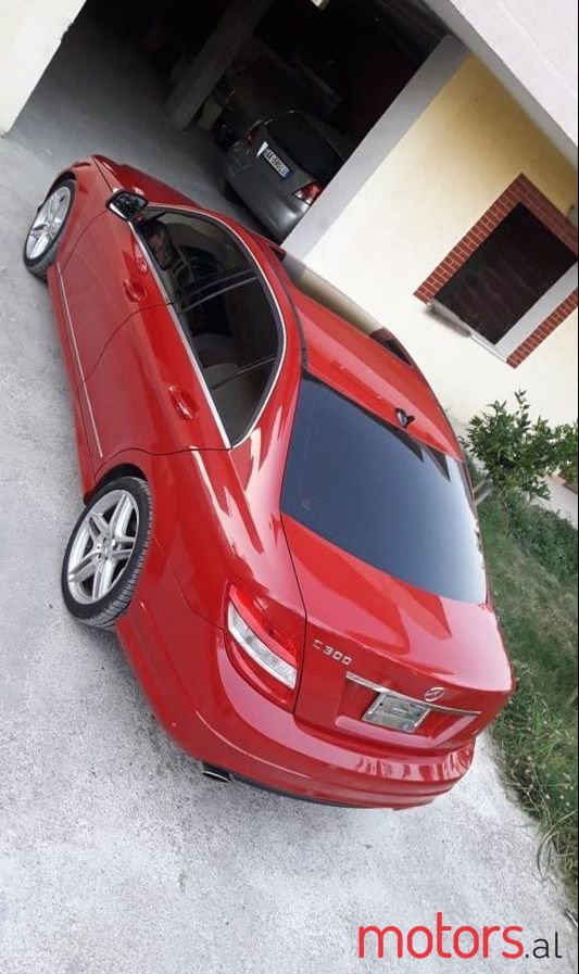 2008' Mercedes-Benz C 300 photo #1