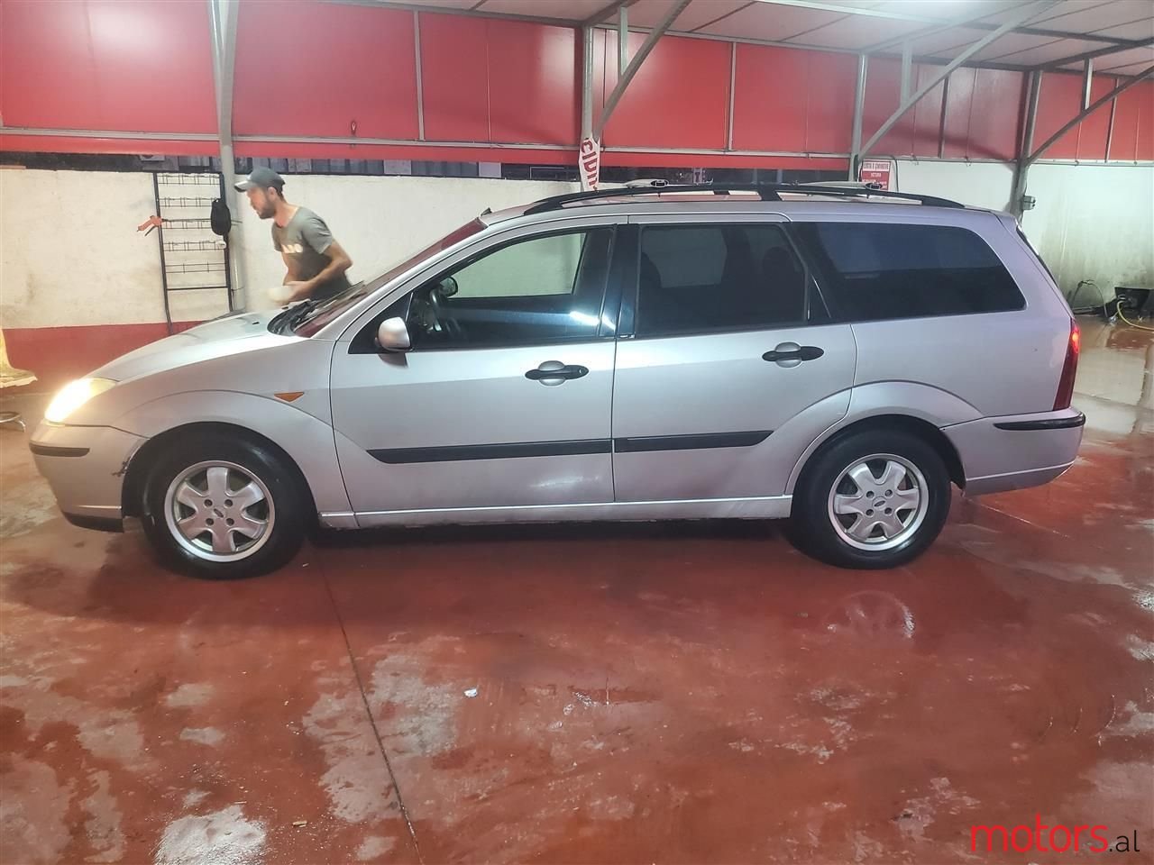 2002' Ford Focus photo #4