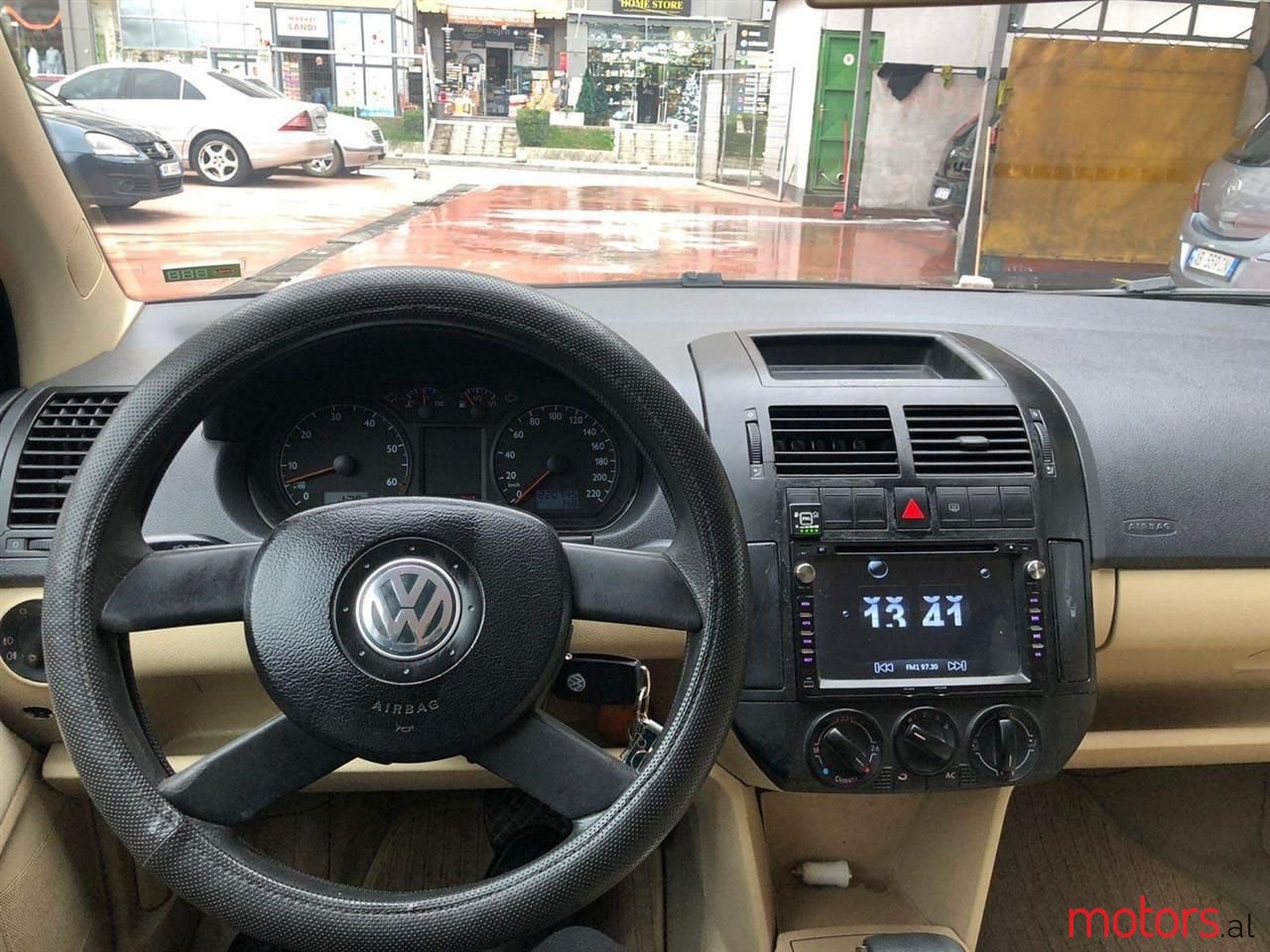 2006' Volkswagen Polo photo #2