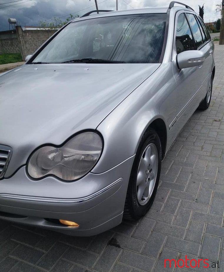 2003' Mercedes-Benz C 220 photo #1