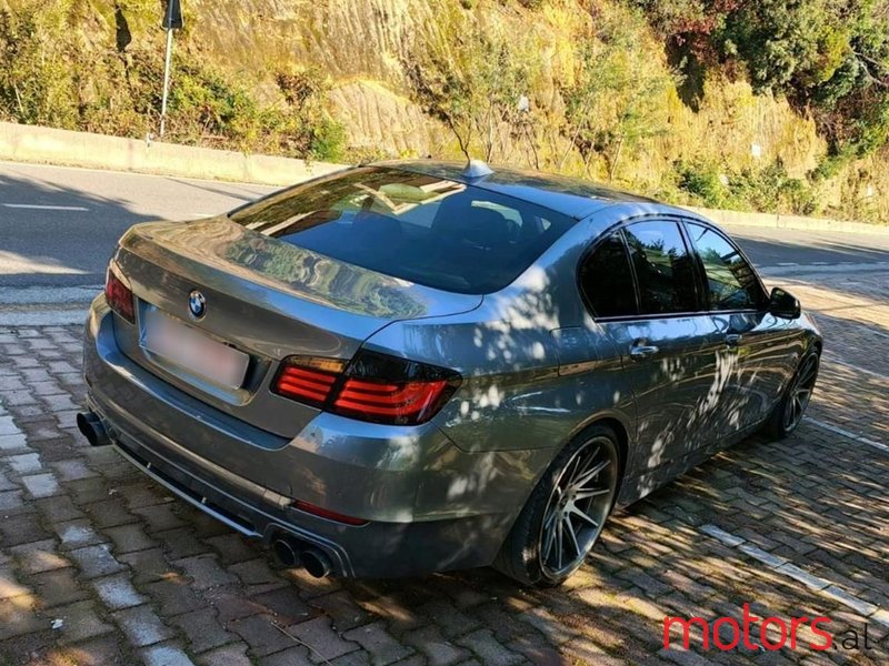 2012' BMW 528 photo #3