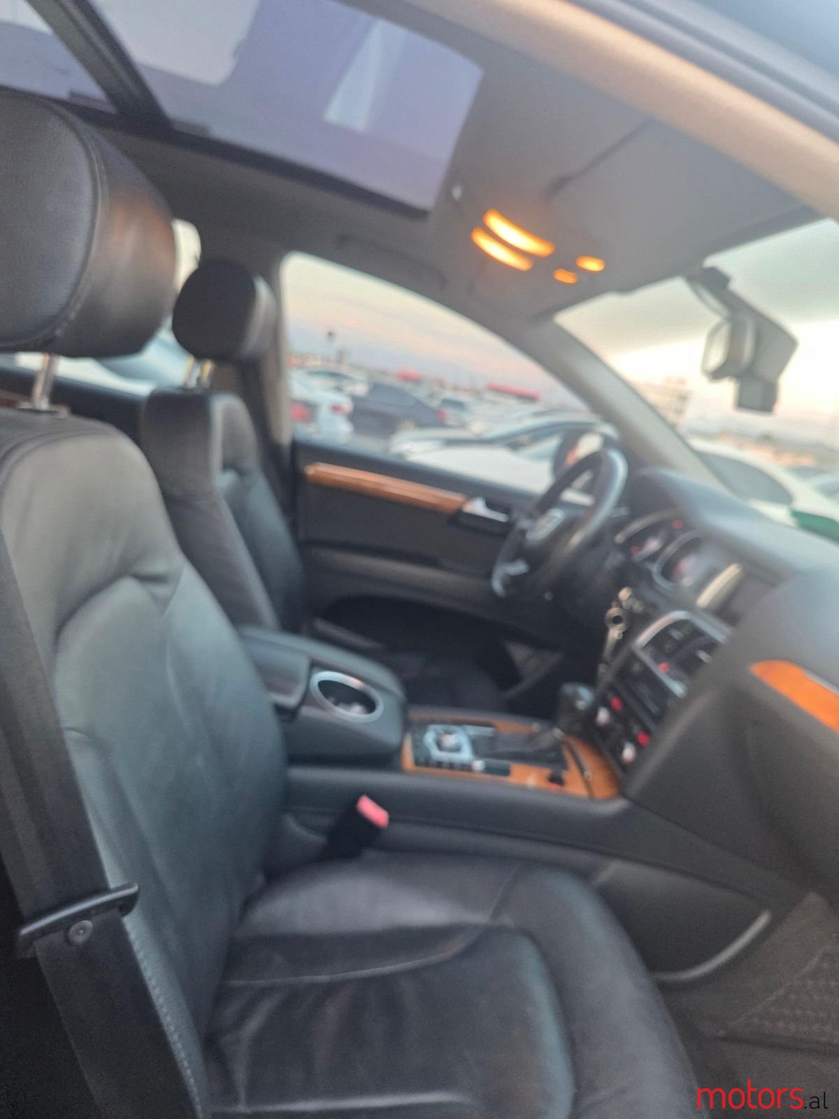 2013' Audi Q7 photo #4