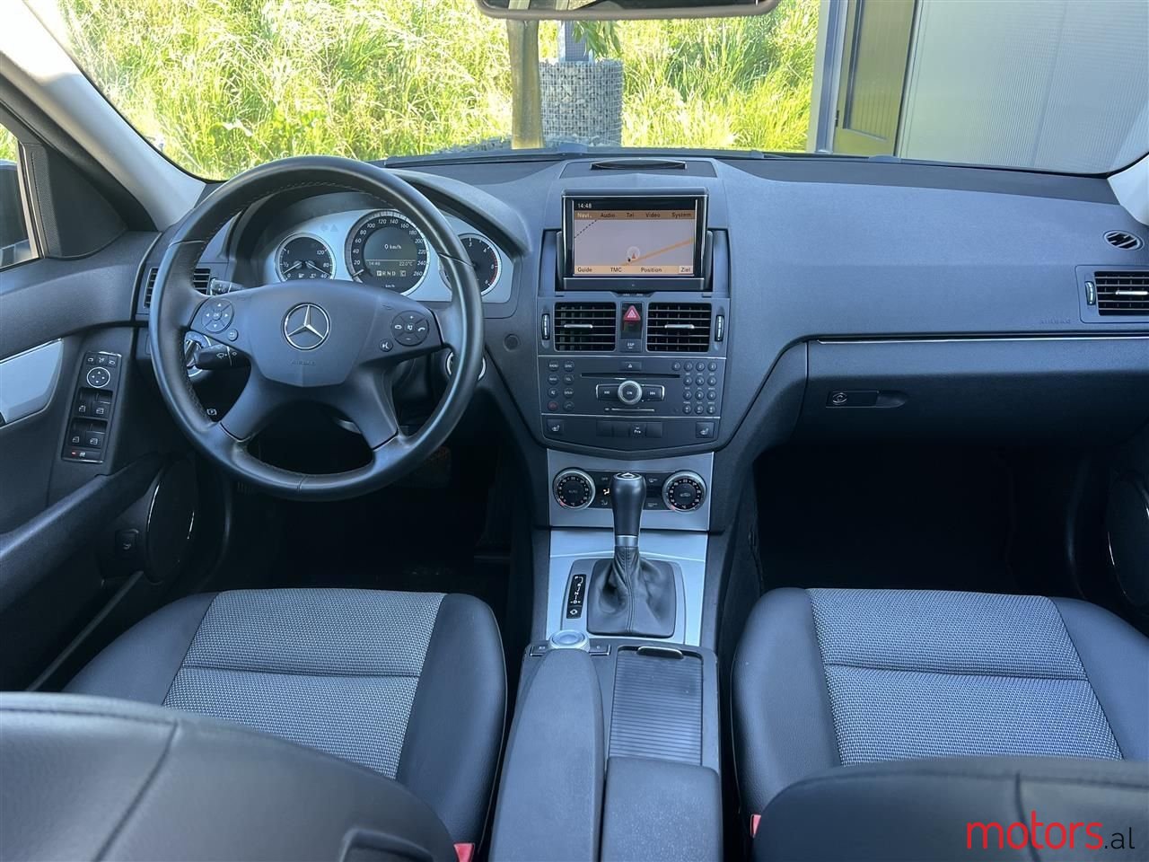 2009' Mercedes-Benz C 220 photo #3