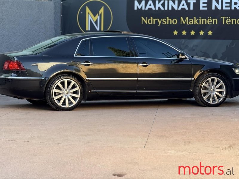 2008' Volkswagen Phaeton photo #6