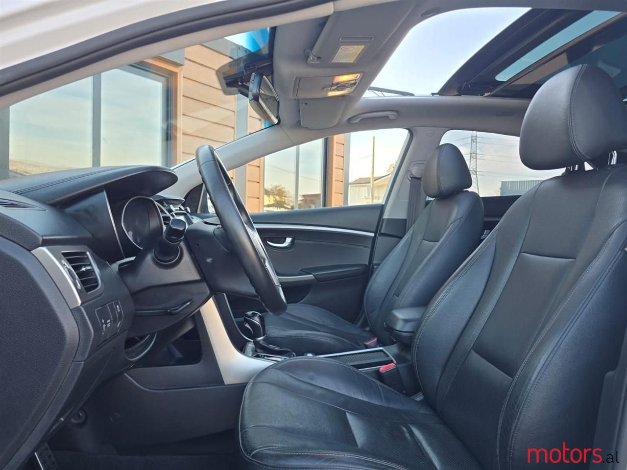 2012' Hyundai i30 photo #6