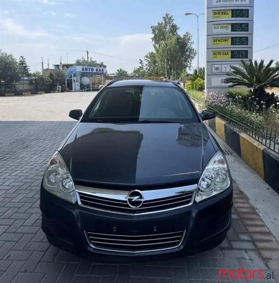 2008' Opel Astra photo #5