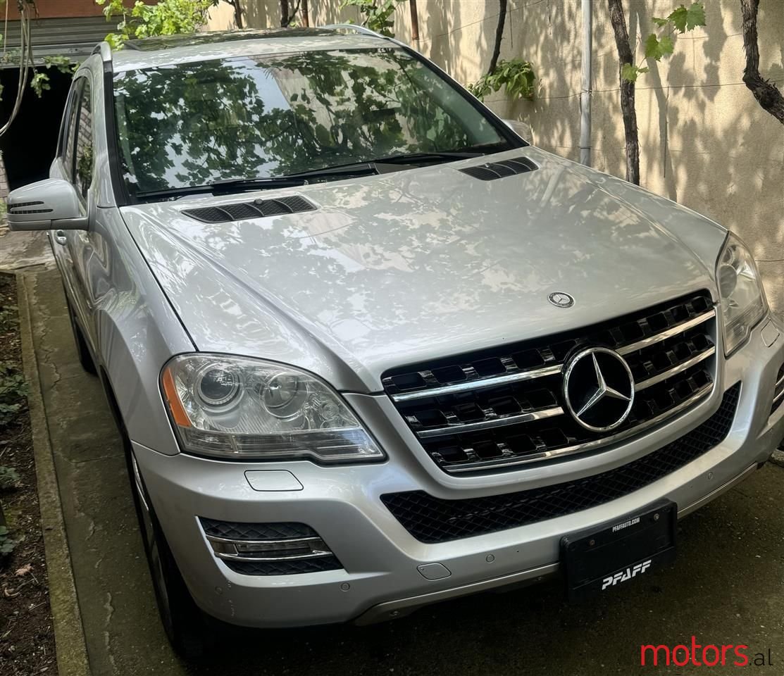 2011' Mercedes-Benz ML 350 photo #6