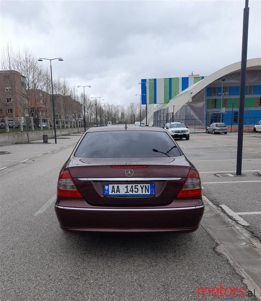 2007' Mercedes-Benz E 220 photo #6