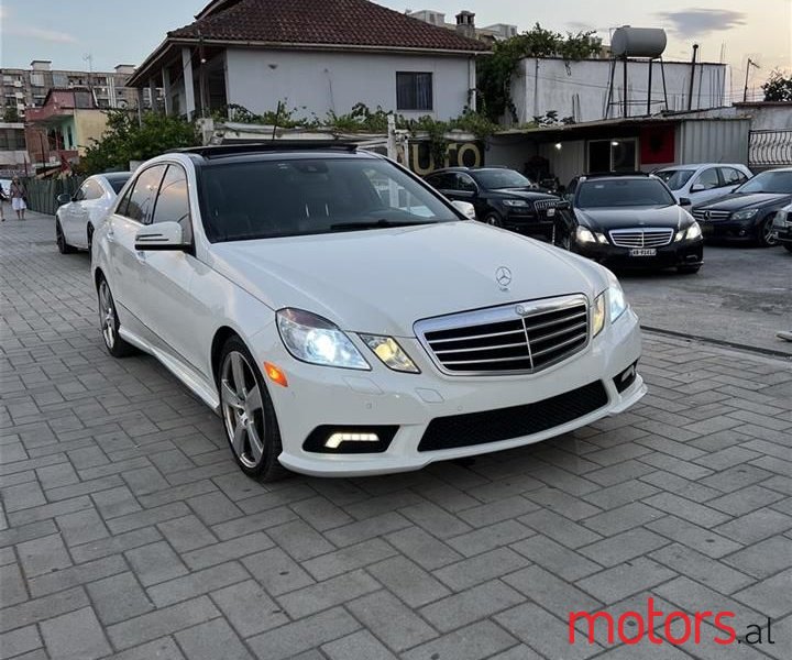 2011' Mercedes-Benz E 350 photo #6