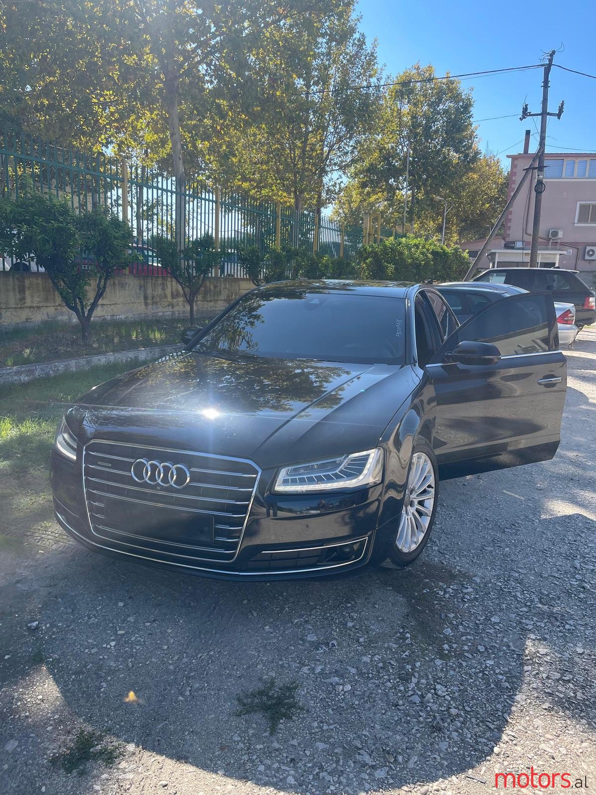 2015' Audi A8 photo #3