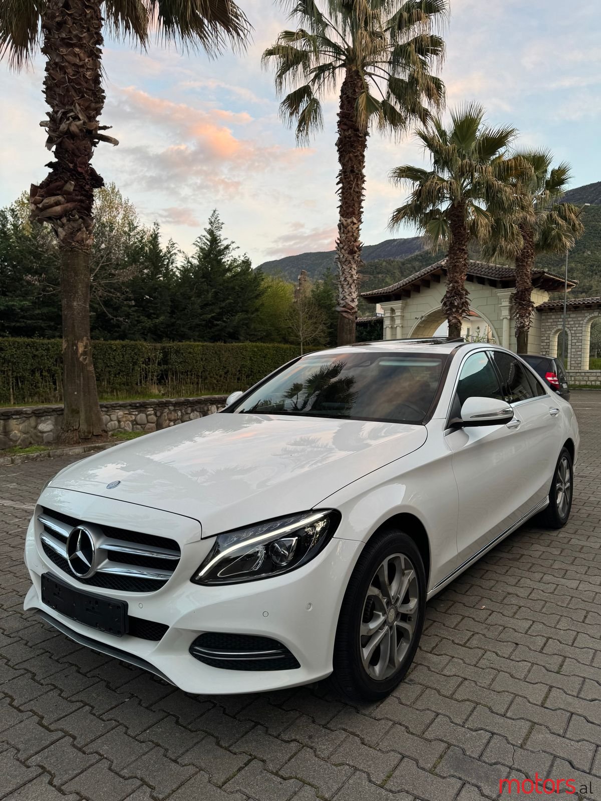 2015' Mercedes-Benz C 220 photo #1