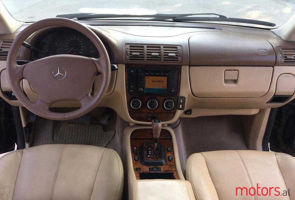 2001' Mercedes-Benz ML 270 photo #1