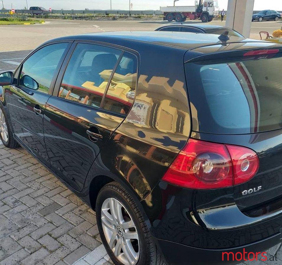 2008' Volkswagen Golf photo #1