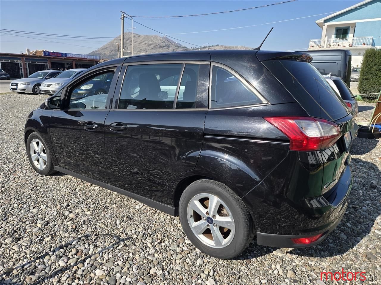 2012' Ford C-MAX photo #3