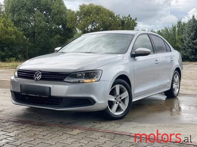 2011' Volkswagen Jetta photo #1