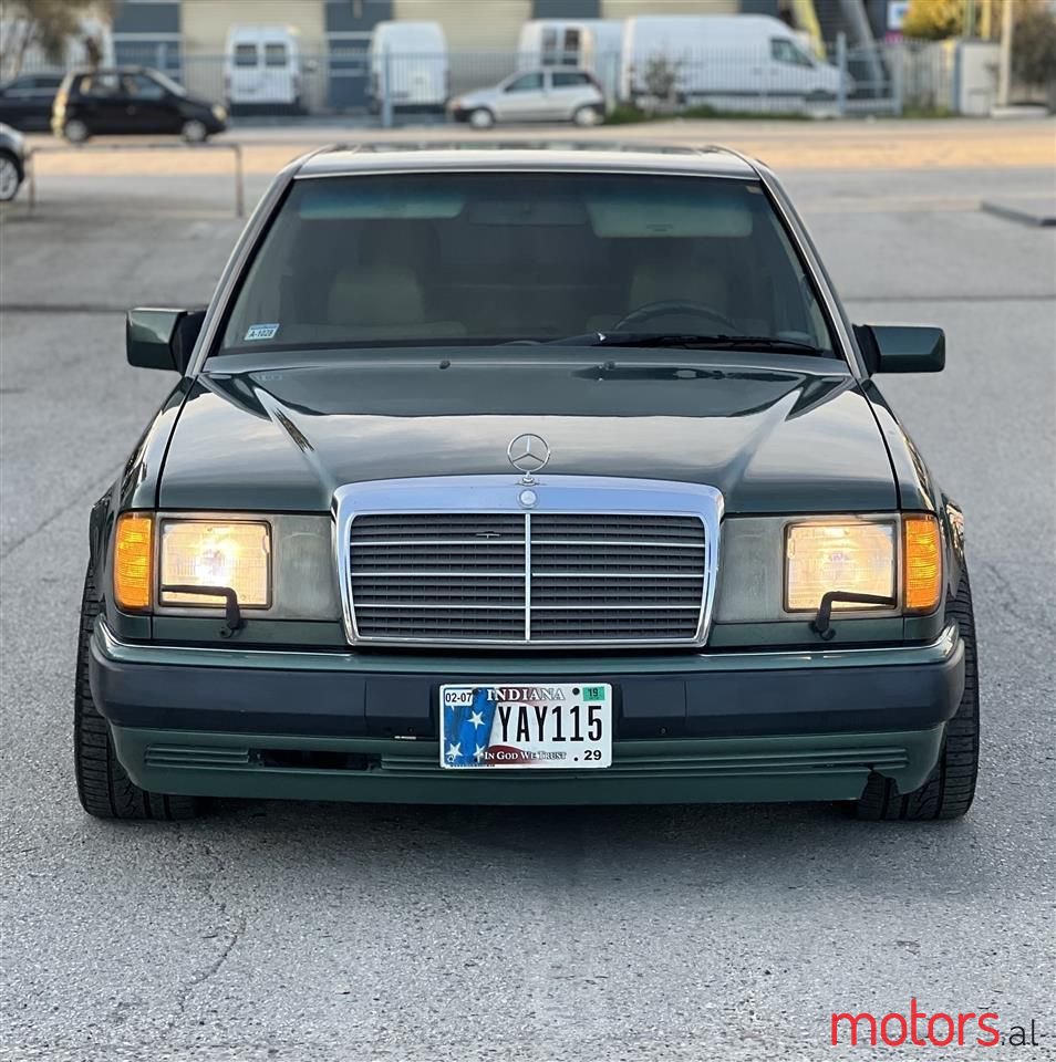 1992' Mercedes-Benz E 420 photo #1