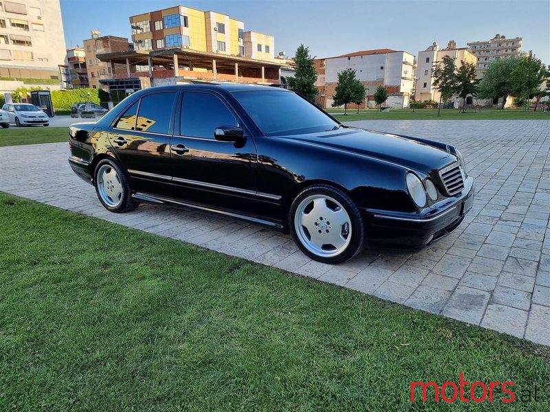 2002' Mercedes-Benz E 55 AMG photo #2
