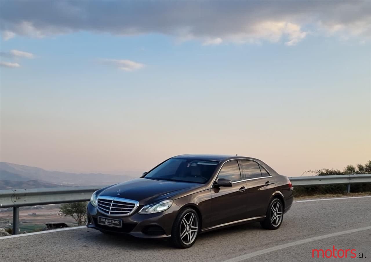2014' Mercedes-Benz E 220 photo #1