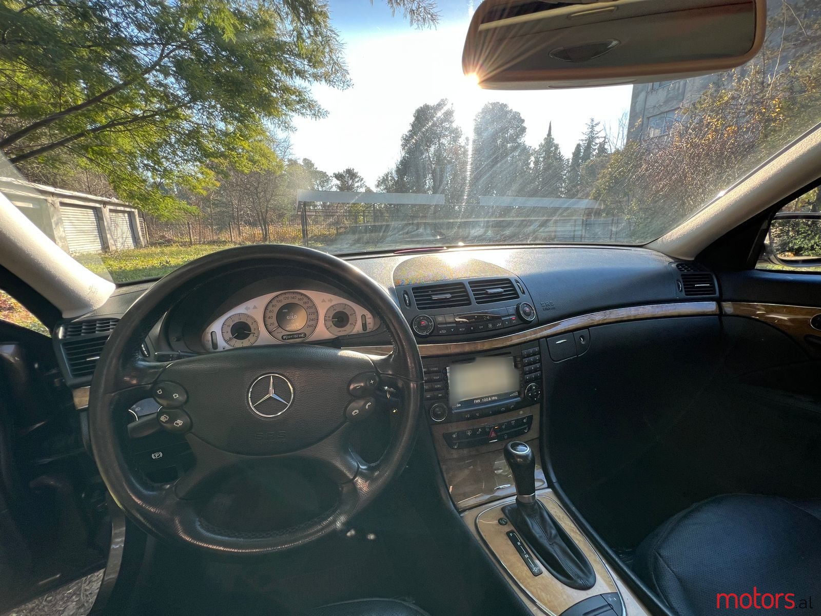 2006' Mercedes-Benz E 320 photo #2