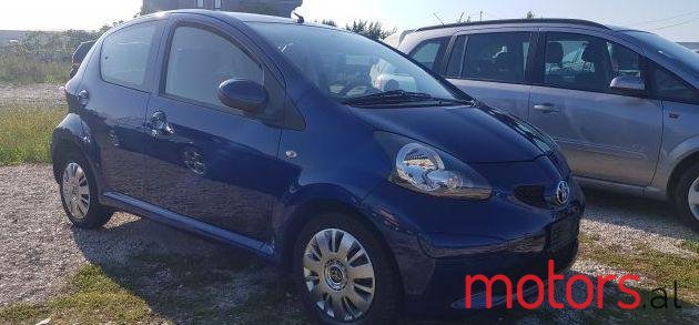 2008' Toyota Aygo photo #1