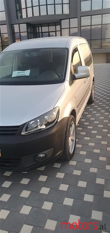 2011' Volkswagen Caddy photo #2