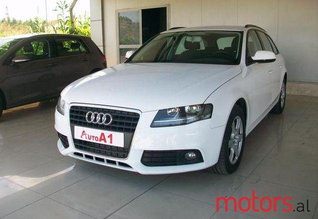 2011' Audi A4 photo #1