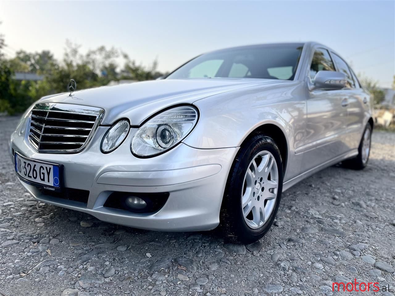 2008' Mercedes-Benz E 200 photo #1